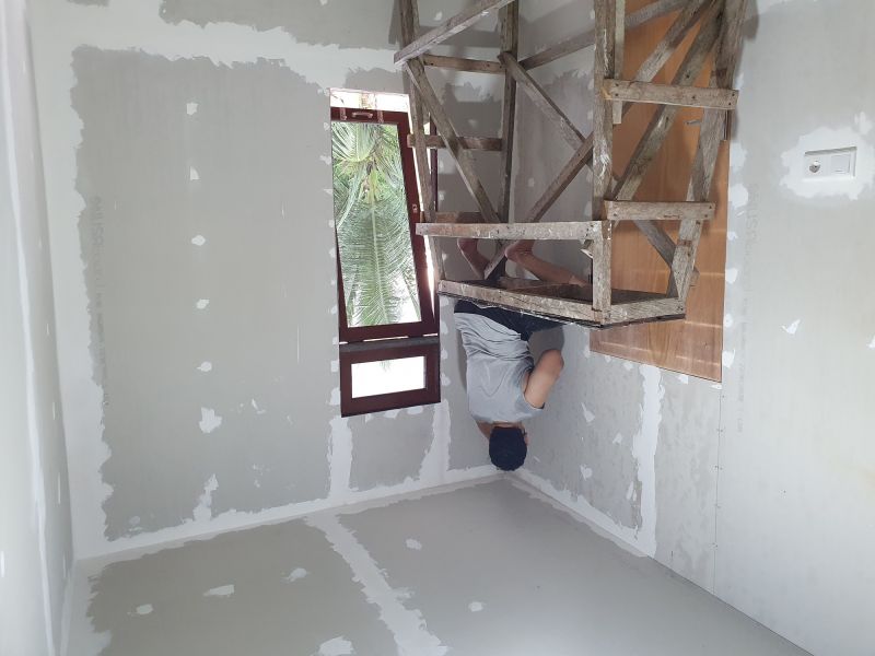 Drywall Repair: Fixing Holes, Cracks, And Water Damage
